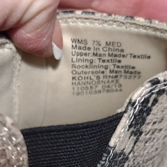 New condition booties for women size 7.5 - Picture 5 of 6